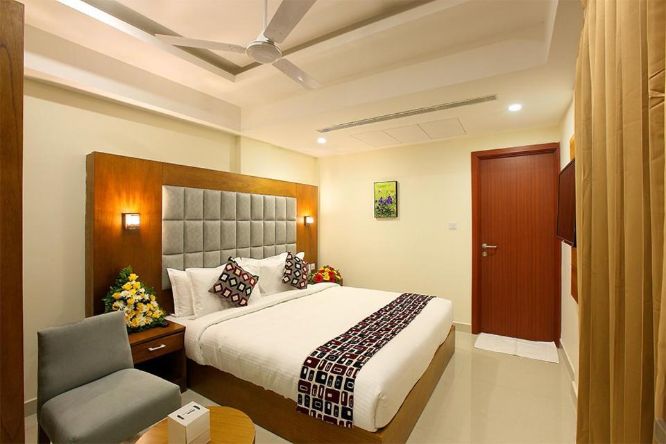 Отель Lumbini Supreme Thrissur Экстерьер фото